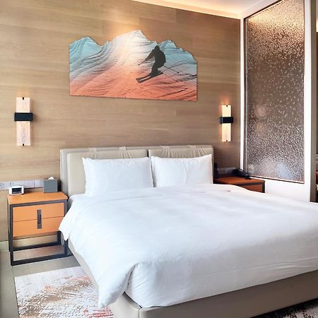 L+Snow Supreme Hotel Shanghai Bagian luar foto