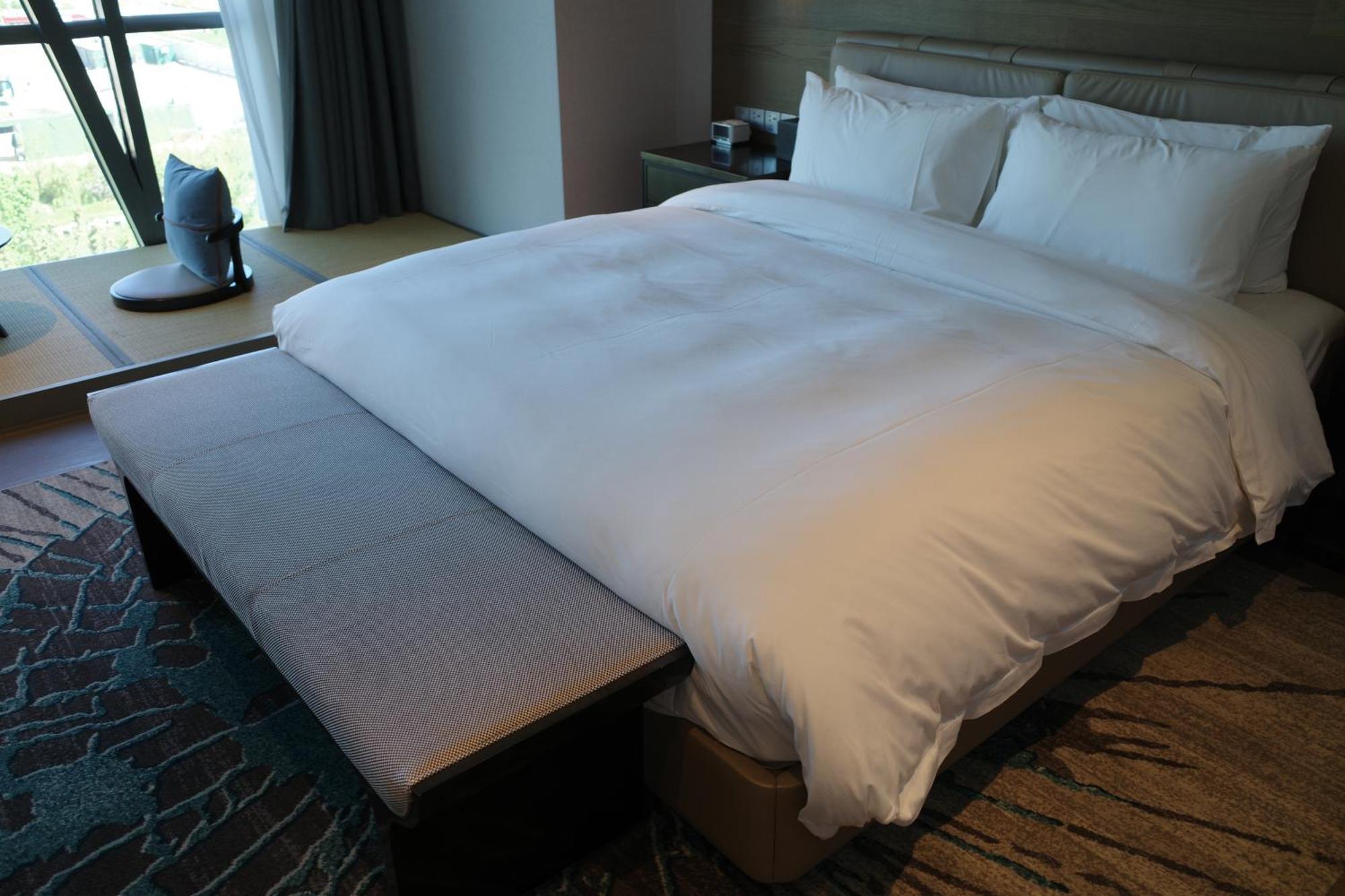 L+Snow Supreme Hotel Shanghai Bagian luar foto