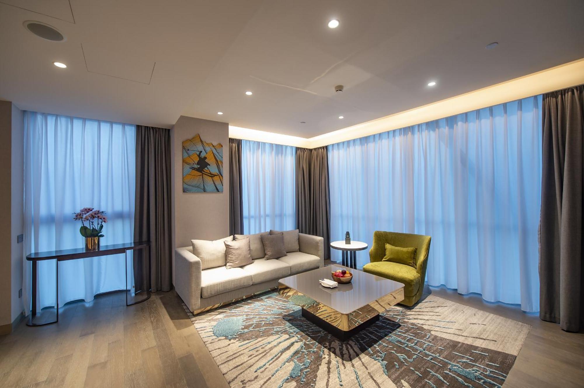 L+Snow Supreme Hotel Shanghai Bagian luar foto