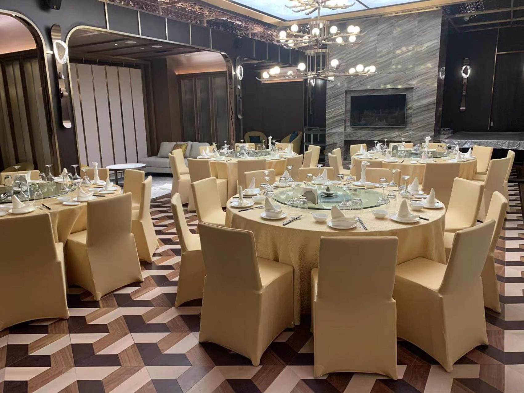 L+Snow Supreme Hotel Shanghai Bagian luar foto